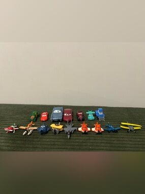 Large Disney Pixar Cars & Planes lot.